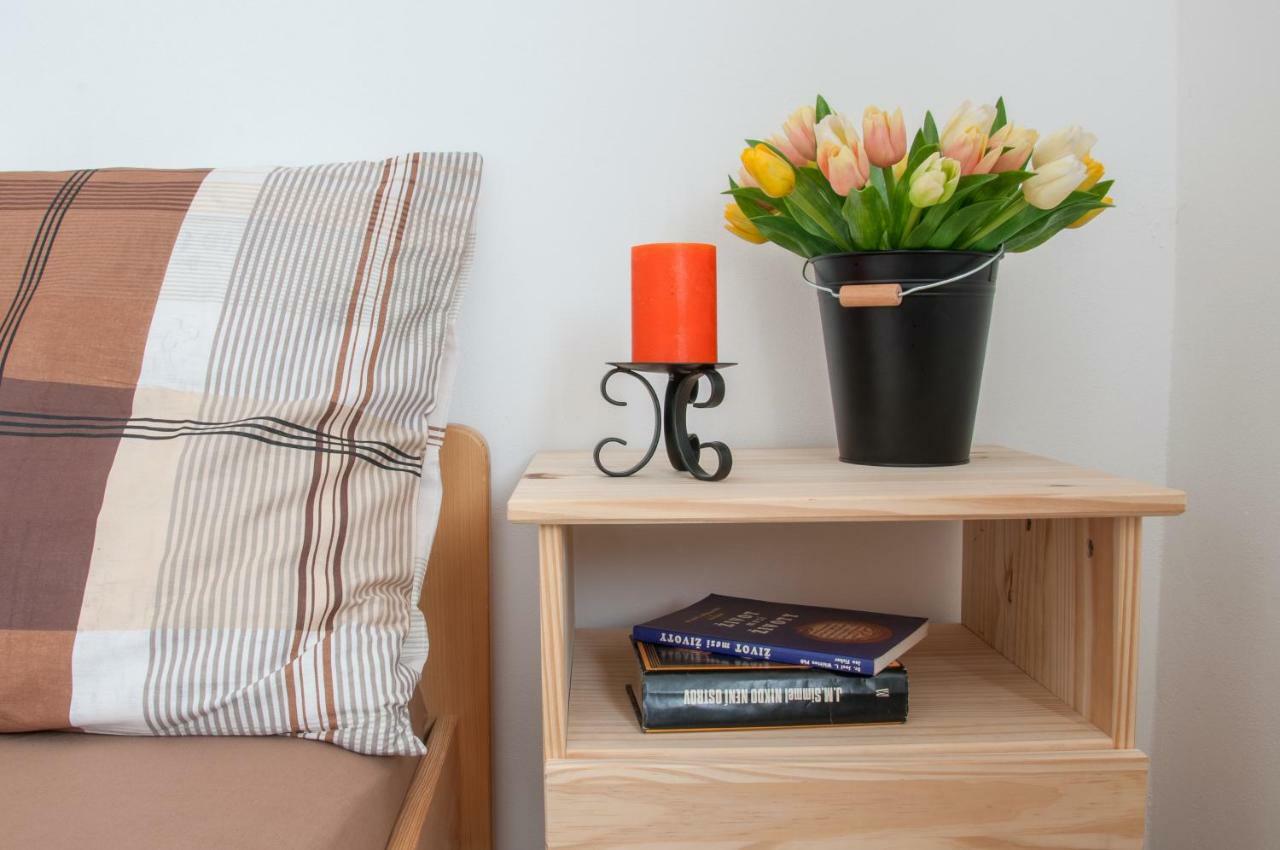 דירות Apartman Železnice מראה חיצוני תמונה