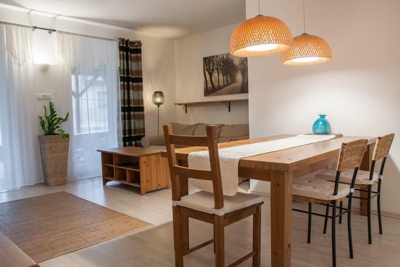 דירות Apartman Železnice מראה חיצוני תמונה